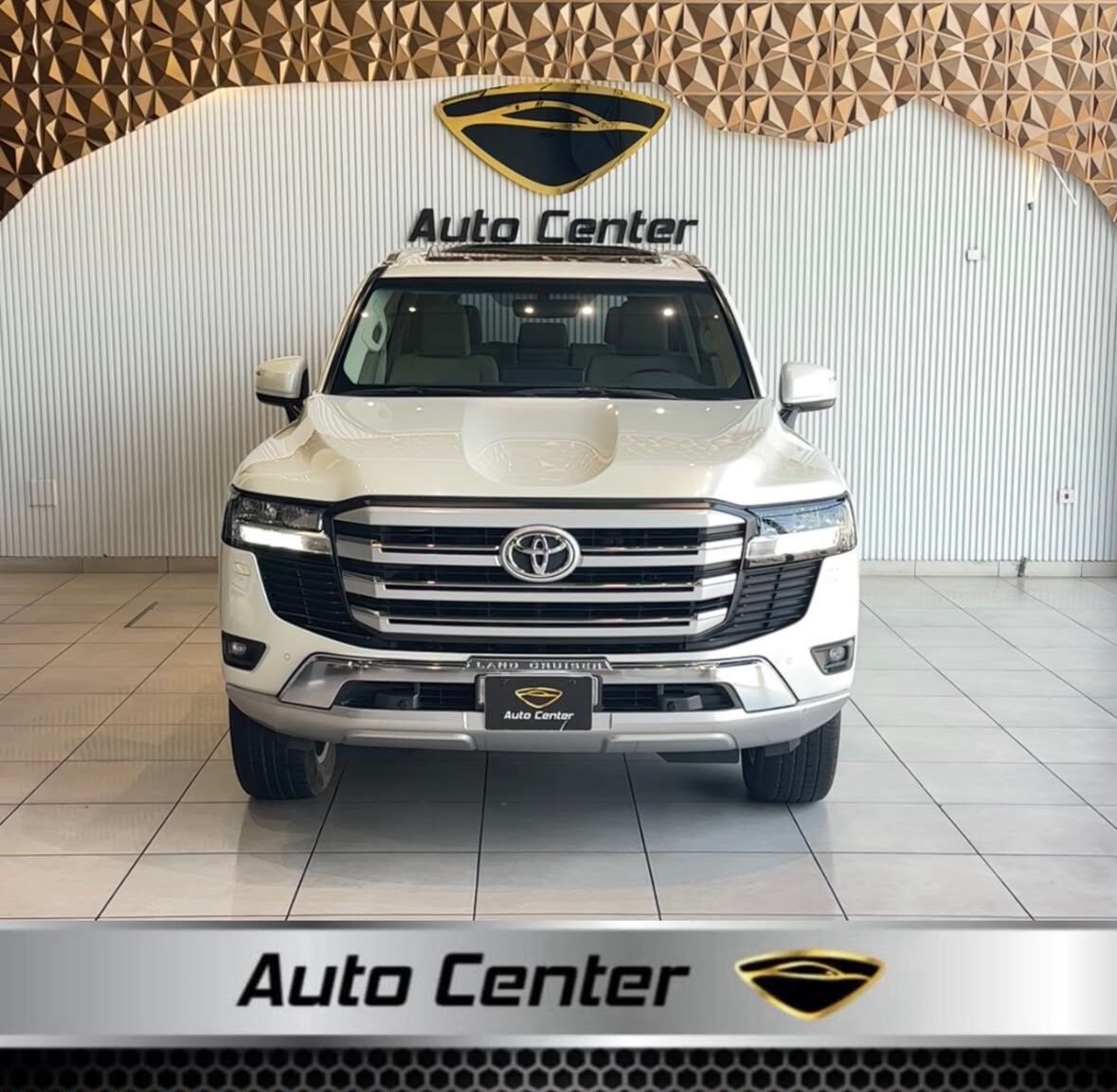 Bhd 23900, Toyota Land Cruiser Gxr V6 4.0 White, 2024, Automatic, 77000 Km,