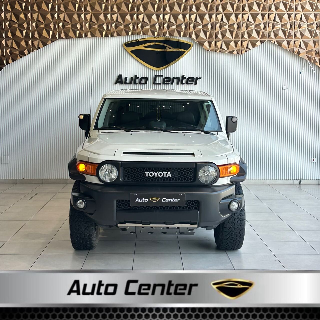 Bhd 8000, Toyota Fj Cruiser Trd 4x4 2015 White, 2015, Automatic, 151000 Km,