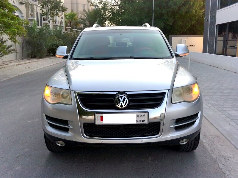Bhd 111, Volkswagen Touareg, 2010, Automatic, 170000 Km, First Owner, Full Option, Agency Maintained - Mint Condition - Urgent Sale
