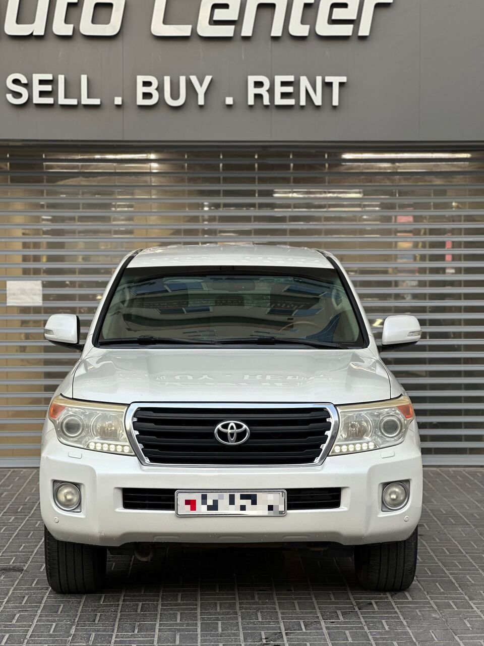 Bhd 8400, Toyota Land Cruiser Gxr V6 2012 White, 2012, Automatic, 200000 Km,